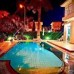 Divina Villa *